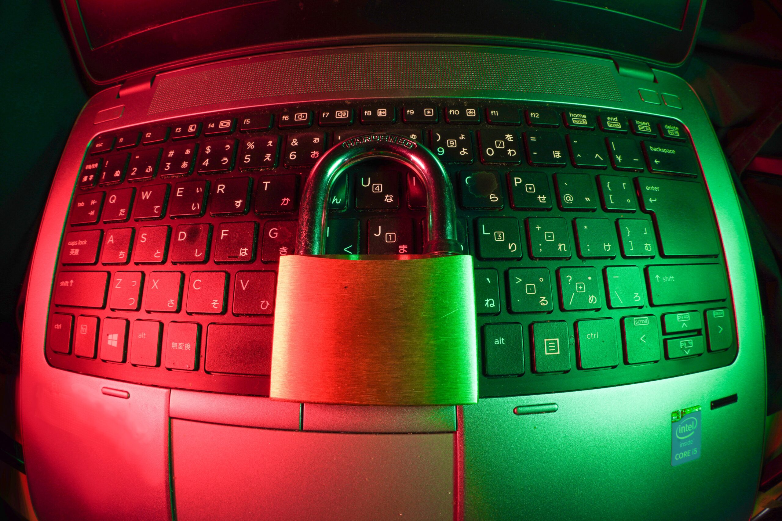 A laptop with a padlock on it. cyber threats, website security, site safe Services